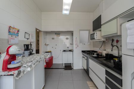 Apartamento para alugar com 80m², 2 quartos e sem vagaCozinha e Área de Serviço