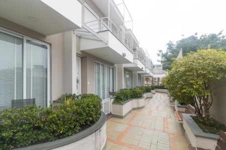 Casa à venda com 185m², 2 quartos e 2 vagasFachada