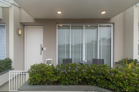 Casa à venda com 185m², 2 quartos e 2 vagasFachada