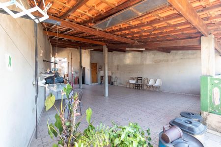 Casa para alugar com 250m², 4 quartos e 2 vagas Casa para alugar com 250m², 4 quartos e 2 vagasLavanderia 2