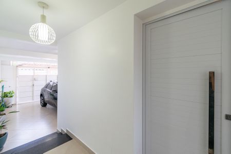 Casa à venda com 190m², 3 quartos e 1 vaga Casa à venda com 190m², 3 quartos e 1 vagaEntrada