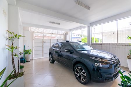 Casa à venda com 190m², 3 quartos e 1 vaga Casa à venda com 190m², 3 quartos e 1 vagaGaragem