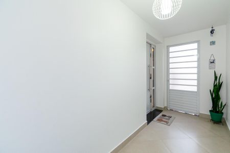 Casa à venda com 190m², 3 quartos e 1 vaga Casa à venda com 190m², 3 quartos e 1 vagaEntrada