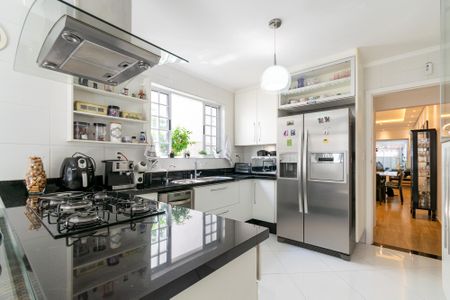 Casa à venda com 190m², 3 quartos e 1 vaga Casa à venda com 190m², 3 quartos e 1 vagaCozinha