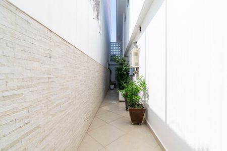 Casa à venda com 190m², 3 quartos e 1 vaga Casa à venda com 190m², 3 quartos e 1 vagaCorredor externo