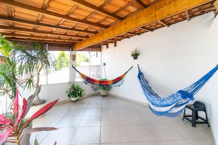 Casa à venda com 190m², 3 quartos e 1 vaga Casa à venda com 190m², 3 quartos e 1 vagaÁrea de Lazer