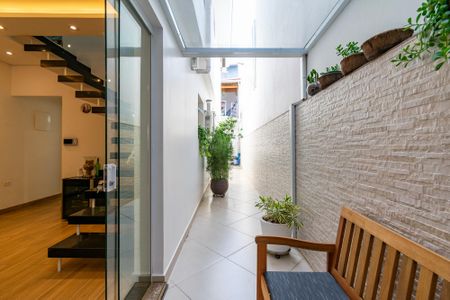 Casa à venda com 190m², 3 quartos e 1 vaga Casa à venda com 190m², 3 quartos e 1 vagaEntrada