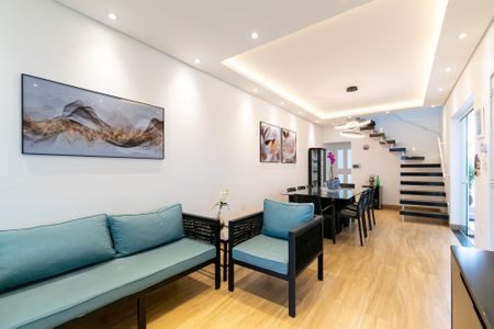 Casa à venda com 190m², 3 quartos e 1 vaga Casa à venda com 190m², 3 quartos e 1 vagaSala