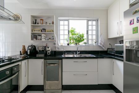 Casa à venda com 190m², 3 quartos e 1 vaga Casa à venda com 190m², 3 quartos e 1 vagaCozinha