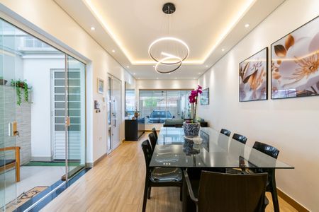 Casa à venda com 190m², 3 quartos e 1 vaga Casa à venda com 190m², 3 quartos e 1 vagaSala