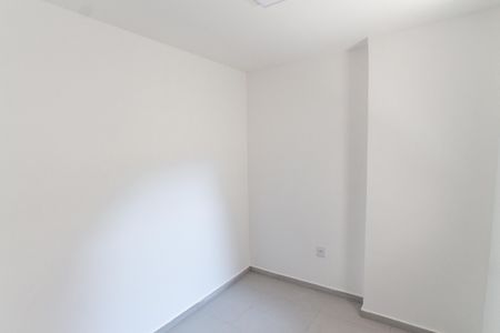 Quarto 2 de apartamento para alugar com 2 quartos, 39m² em Parque Vitoria, São Paulo
