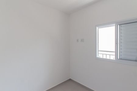 Quarto 2 de apartamento para alugar com 2 quartos, 37m² em Parque Vitoria, São Paulo
