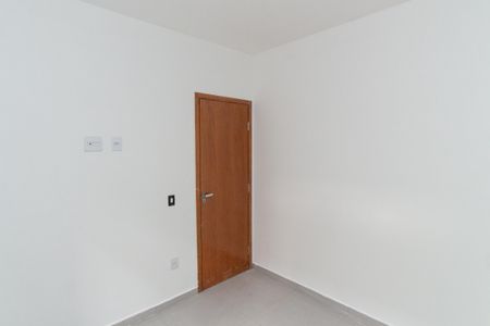 Quarto de apartamento para alugar com 2 quartos, 44m² em Parque Vitoria, São Paulo