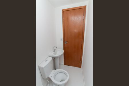 Apartamento à venda com 37m², 2 quartos e 1 vaga Apartamento à venda com 37m², 2 quartos e 1 vagaBanheiro