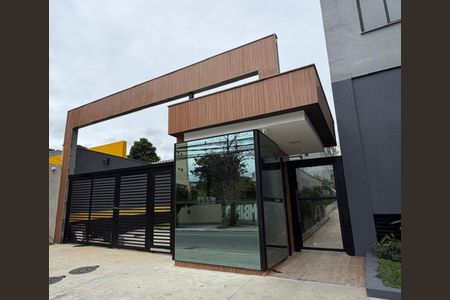 Apartamento à venda com 80m², 2 quartos e 1 vagaFachada