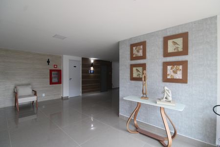 Apartamento à venda com 80m², 2 quartos e 1 vagaHall