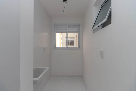 Apartamento à venda com 37m², 2 quartos e 1 vagaÁrea de Serviço