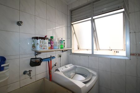 Apartamento para alugar com 65m², 3 quartos e 1 vagaÁrea de Serviço