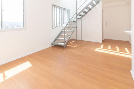 Studio para alugar com 71m², 1 quarto e sem vaga Studio para alugar com 71m², 1 quarto e sem vagaStudio