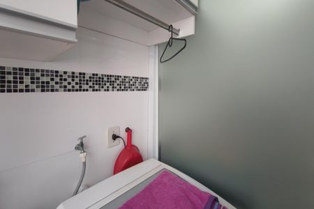 Apartamento à venda com 47m², 2 quartos e 1 vaga Apartamento à venda com 47m², 2 quartos e 1 vagaÁrea de Serviço