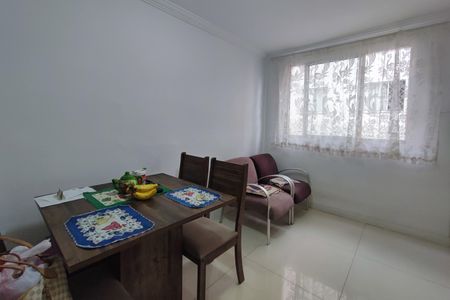 Apartamento à venda com 47m², 2 quartos e 1 vaga Apartamento à venda com 47m², 2 quartos e 1 vagaSala