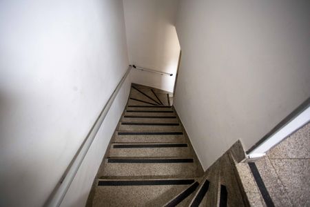 Studio à venda com 33m², 1 quarto e 1 vagaEscada