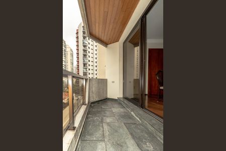 Apartamento para alugar com 374m², 3 quartos e 3 vagas Apartamento para alugar com 374m², 3 quartos e 3 vagasSacada 2