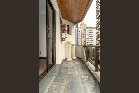 Apartamento para alugar com 374m², 3 quartos e 3 vagas Apartamento para alugar com 374m², 3 quartos e 3 vagasSacada 3