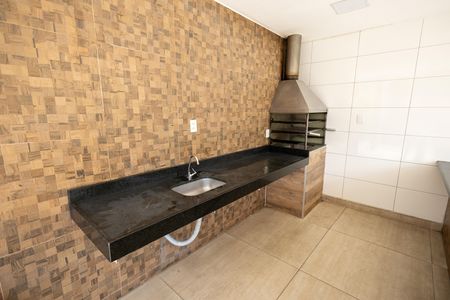 Apartamento para alugar com 45m², 2 quartos e 1 vagaÁrea comum - Churrasqueira