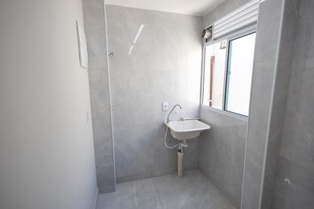 Apartamento para alugar com 45m², 2 quartos e 1 vagaÁrea de Serviço