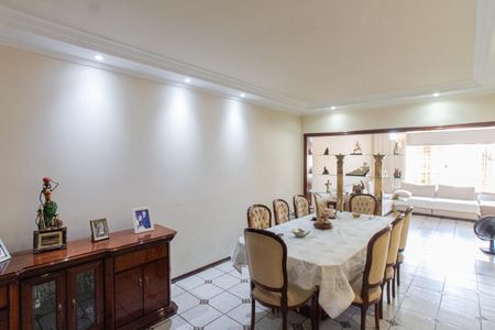 Casa à venda com 250m², 4 quartos e 3 vagasSala de Jantar