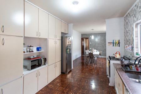 Casa à venda com 250m², 4 quartos e 3 vagasCozinha