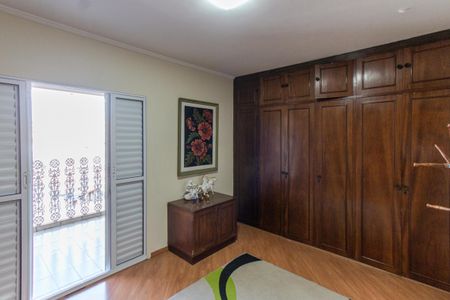 Casa à venda com 250m², 4 quartos e 3 vagasSuíte - Closet