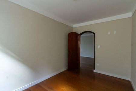 Casa à venda com 357m², 4 quartos e 6 vagasSala de Tv