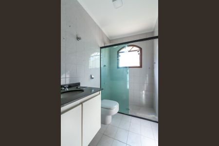 Casa à venda com 357m², 4 quartos e 6 vagasBanheiro Social