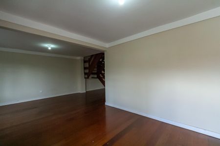 Casa à venda com 357m², 4 quartos e 6 vagasSala