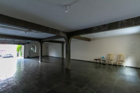 Casa à venda com 357m², 4 quartos e 6 vagasGaragem