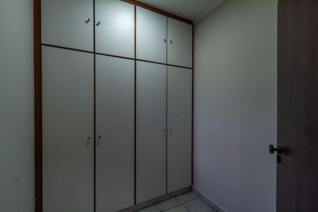 Casa à venda com 357m², 4 quartos e 6 vagasCloset da Suíte 1