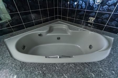 Casa à venda com 357m², 4 quartos e 6 vagasBanheiro da Suíte 1