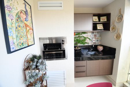 Apartamento à venda com 131m², 3 quartos e 3 vagasSala - Sacada Churrasqueira