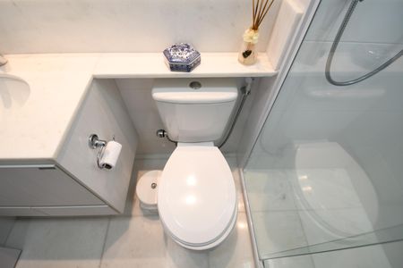 Apartamento à venda com 131m², 3 quartos e 3 vagasBanheiro 3