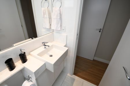 Apartamento à venda com 131m², 3 quartos e 3 vagasBanheiro 1