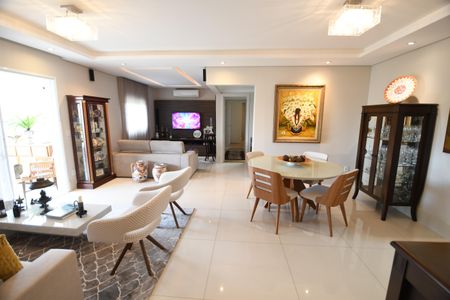 Apartamento à venda com 131m², 3 quartos e 3 vagasSala