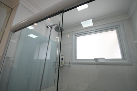 Apartamento à venda com 131m², 3 quartos e 3 vagasBanheiro 3