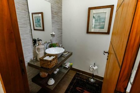 Casa para alugar com 800m², 5 quartos e 6 vagasLavabo 1