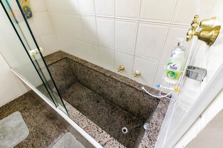 Casa para alugar com 800m², 5 quartos e 6 vagasBanheiro da Suíte 3 - banheira