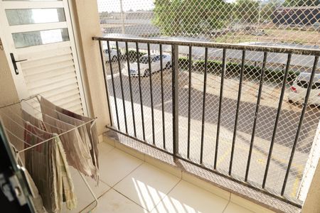 Apartamento para alugar com 70m², 3 quartos e 1 vagavaranda