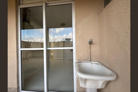 Casa de condomínio para alugar com 112m², 3 quartos e 1 vagaÁrea de Serviço e Área Externa