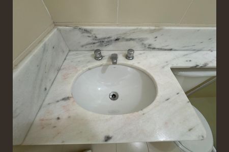 Casa de condomínio para alugar com 112m², 3 quartos e 1 vagaBanheiro Social