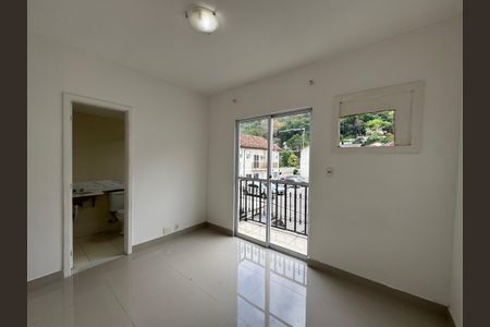 Casa de condomínio para alugar com 112m², 3 quartos e 1 vagaSuíte